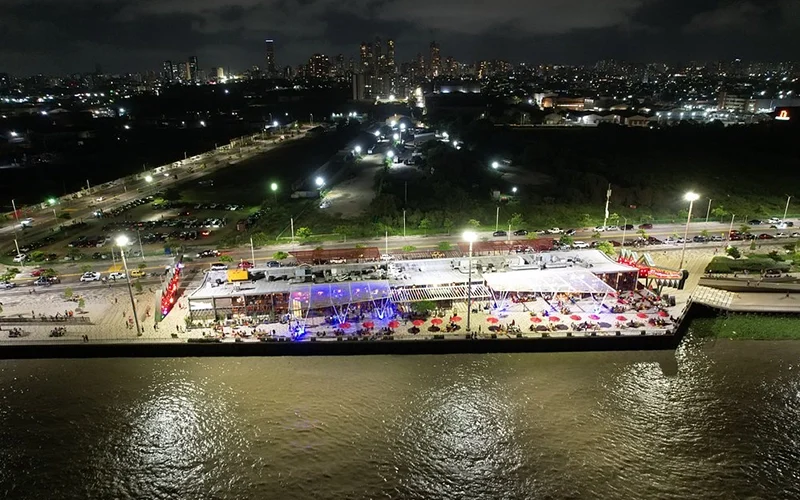 Malecón del Rio - Noche